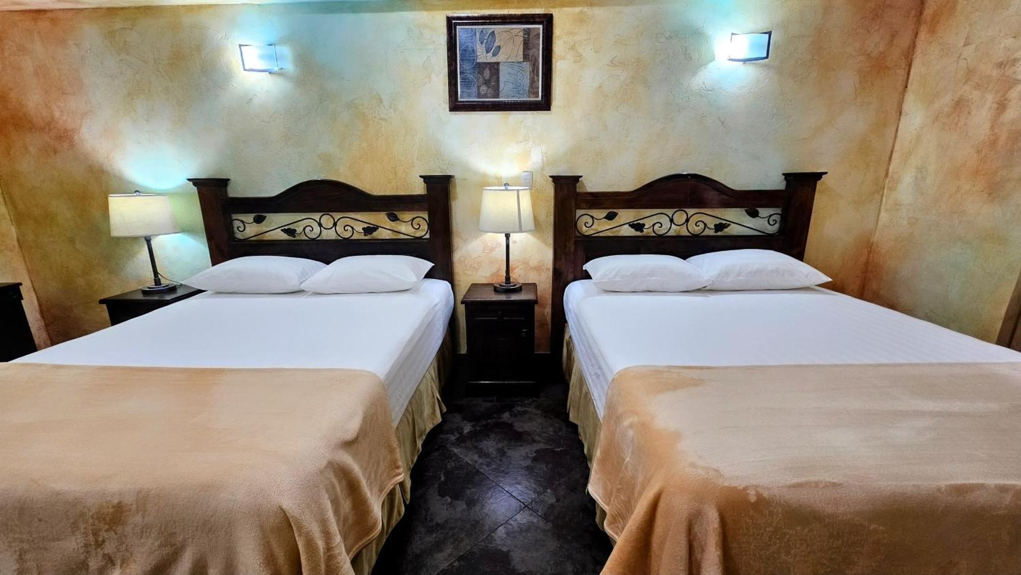 Antigua Inn Hotel Guatemala City Ngoại thất bức ảnh