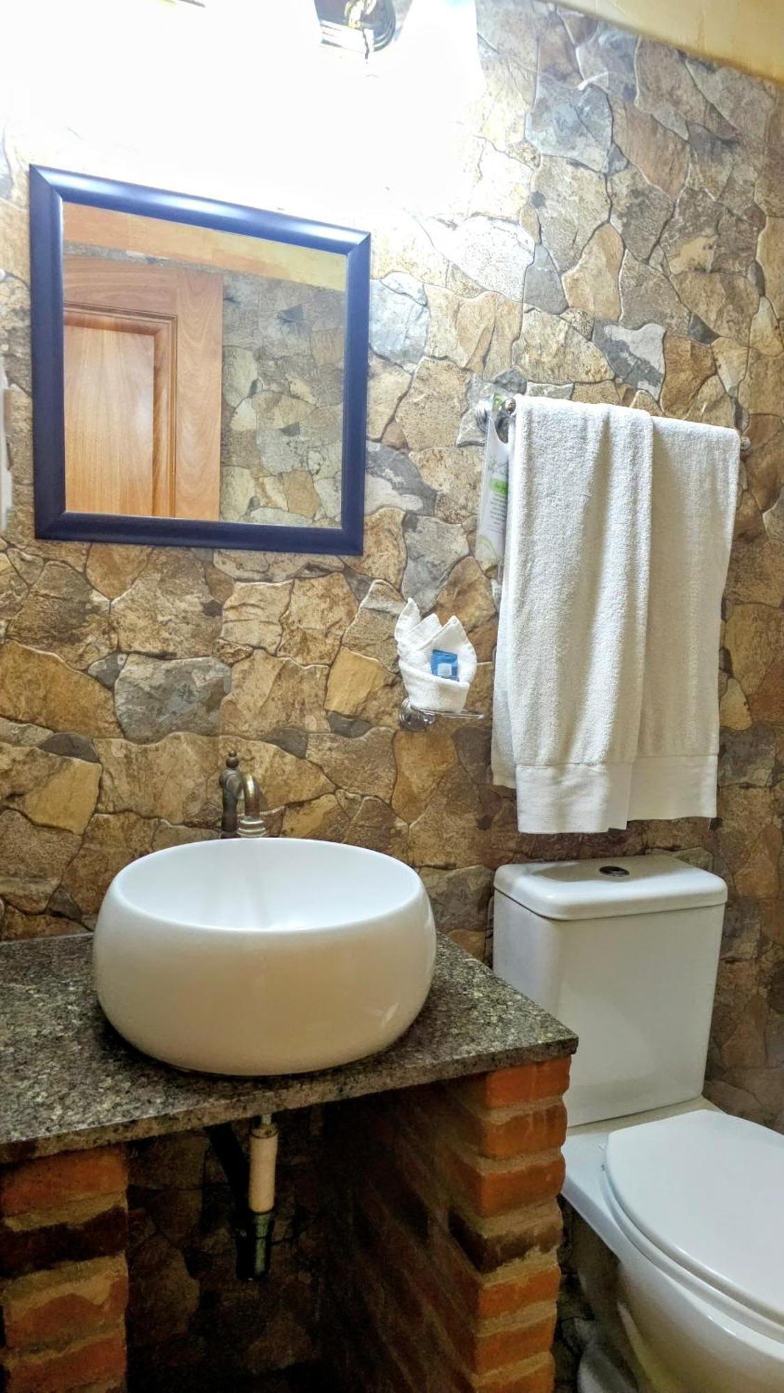 Antigua Inn Hotel Guatemala City Ngoại thất bức ảnh